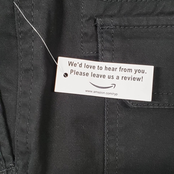 Amazon Essentials Men's Classic Fit Cargo Shorts - Picture 8 of 12